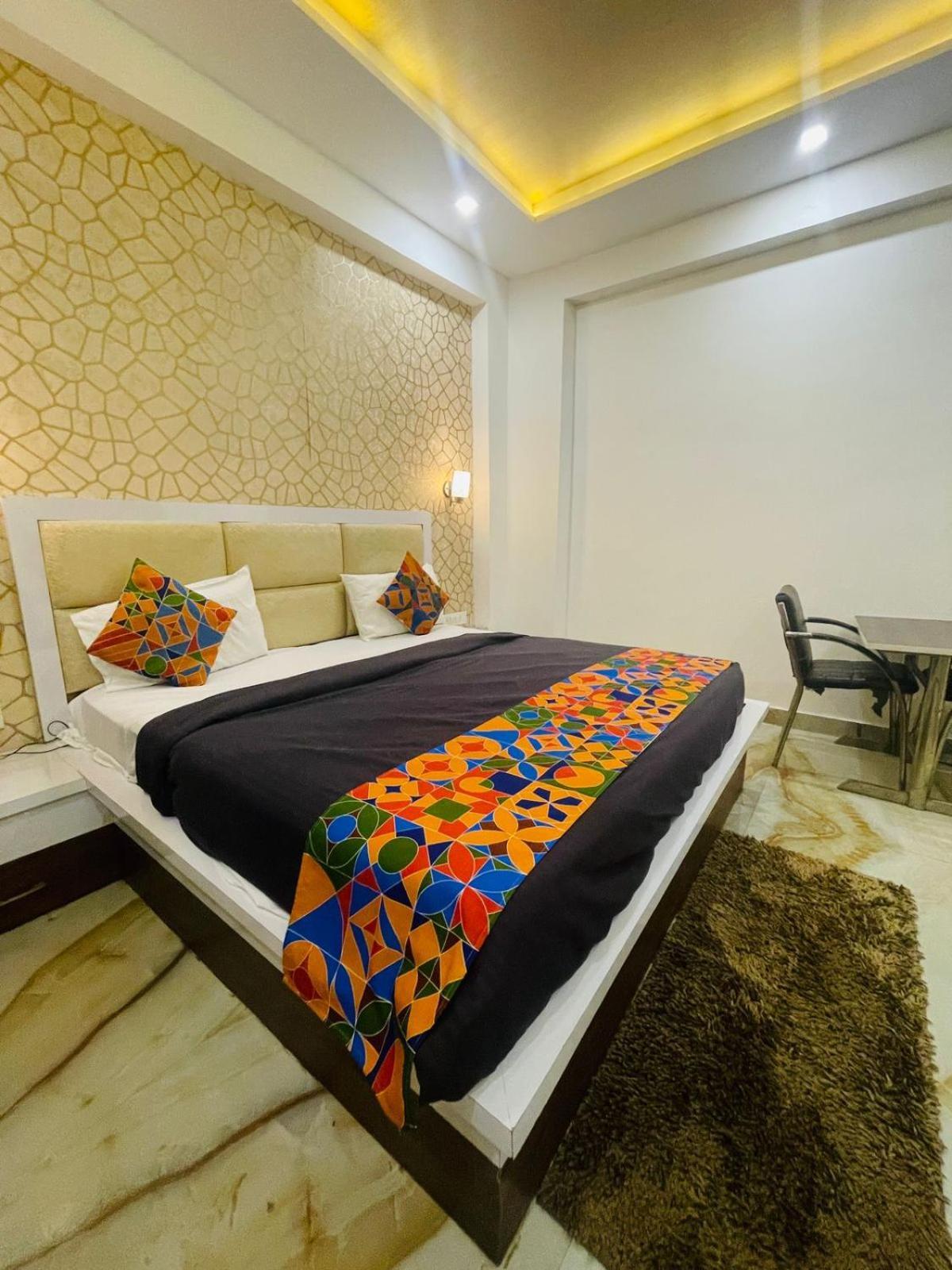 Hotel Olivia Star Taj Tājganj Extérieur photo